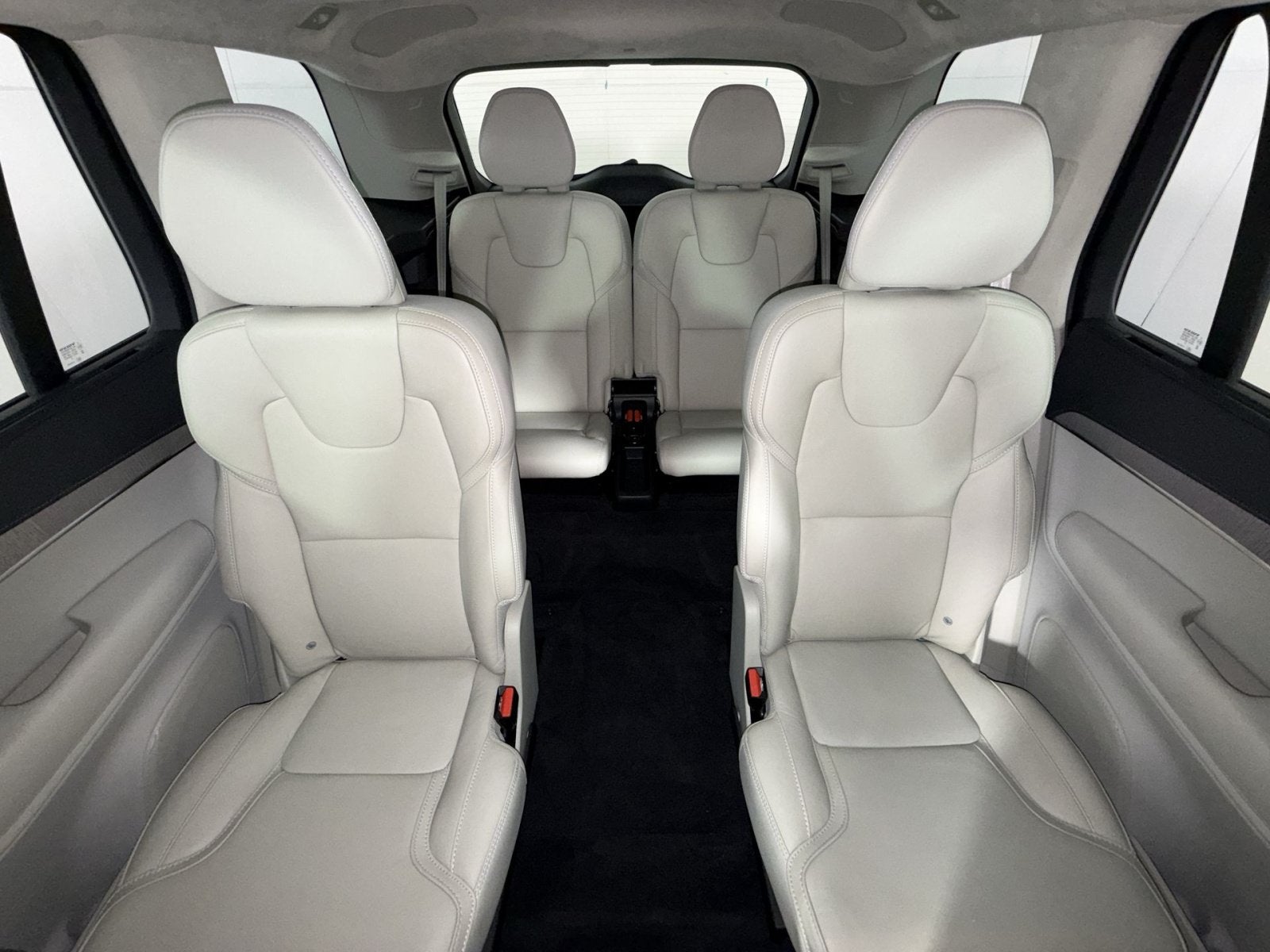 2023 Volvo XC90 Recharge Plug-In Hybrid Ultimate