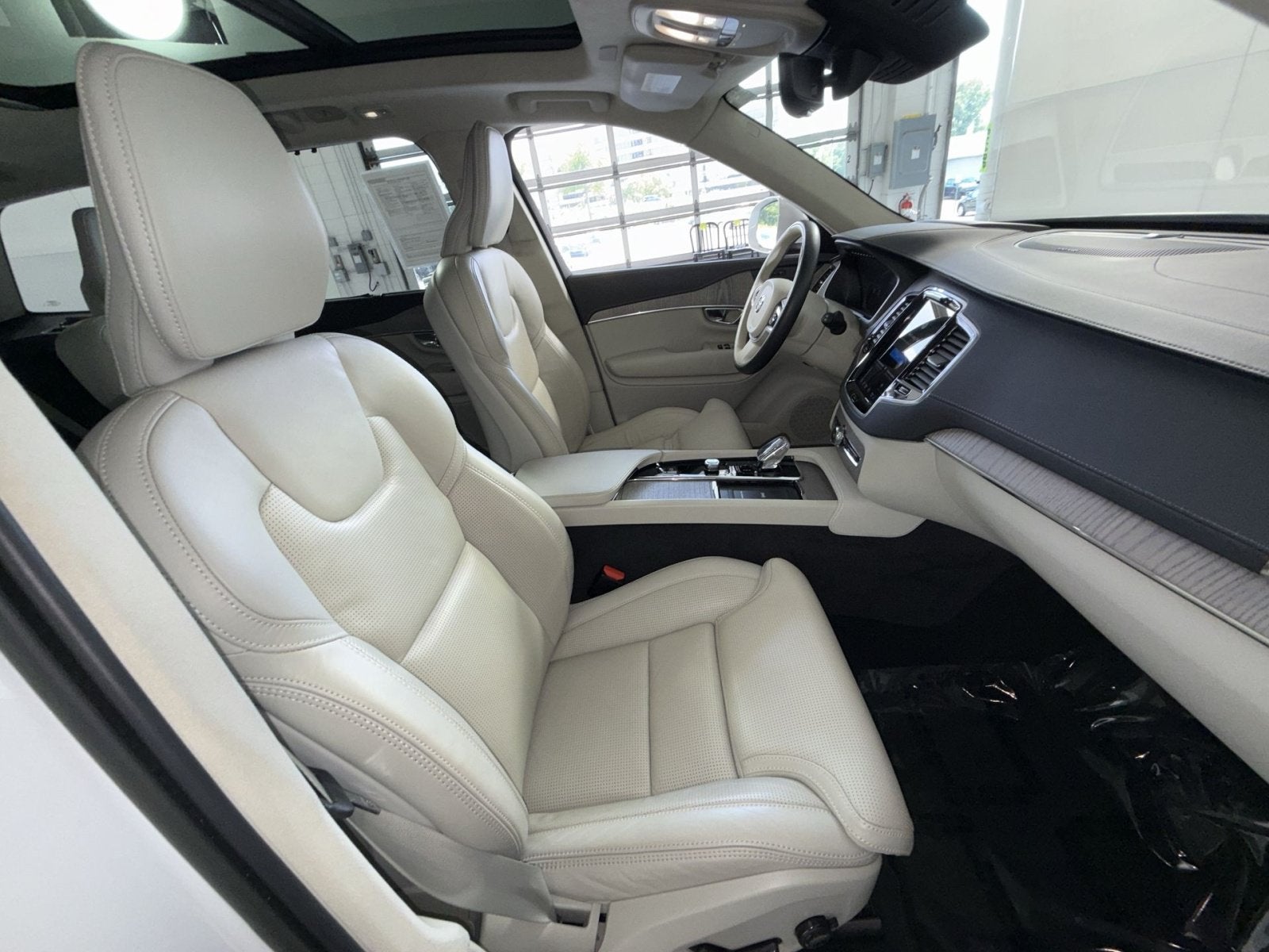 2023 Volvo XC90 Recharge Plug-In Hybrid Ultimate