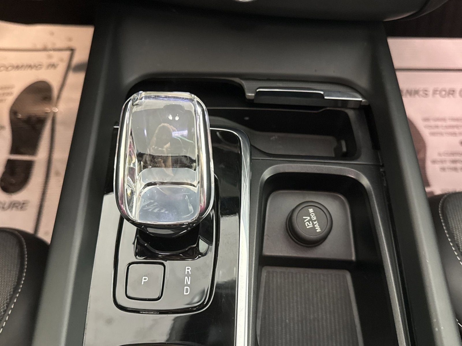 2023 Volvo XC60 B5 Ultimate Dark Theme