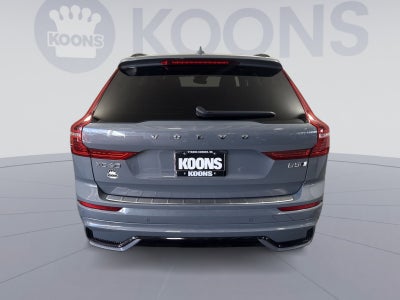 2023 Volvo XC60 B5 Ultimate Dark Theme