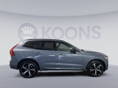 2023 Volvo XC60 B5 Ultimate Dark Theme