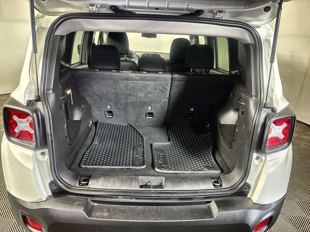 2023 Jeep Renegade Trailhawk