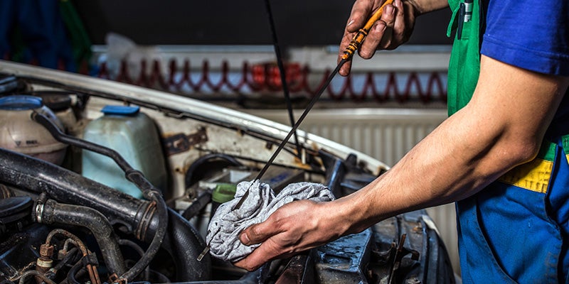Chrysler Oil Service in Arlington, VA